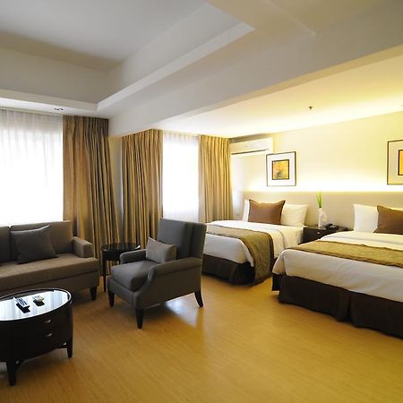 Imperial Palace Suites Quezon City Dış mekan fotoğraf