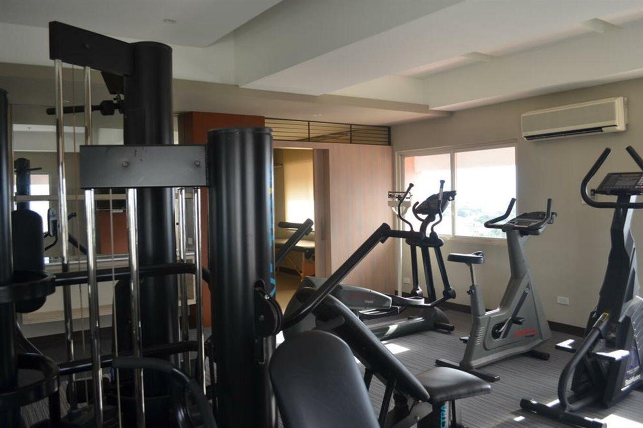 Imperial Palace Suites Quezon City Dış mekan fotoğraf