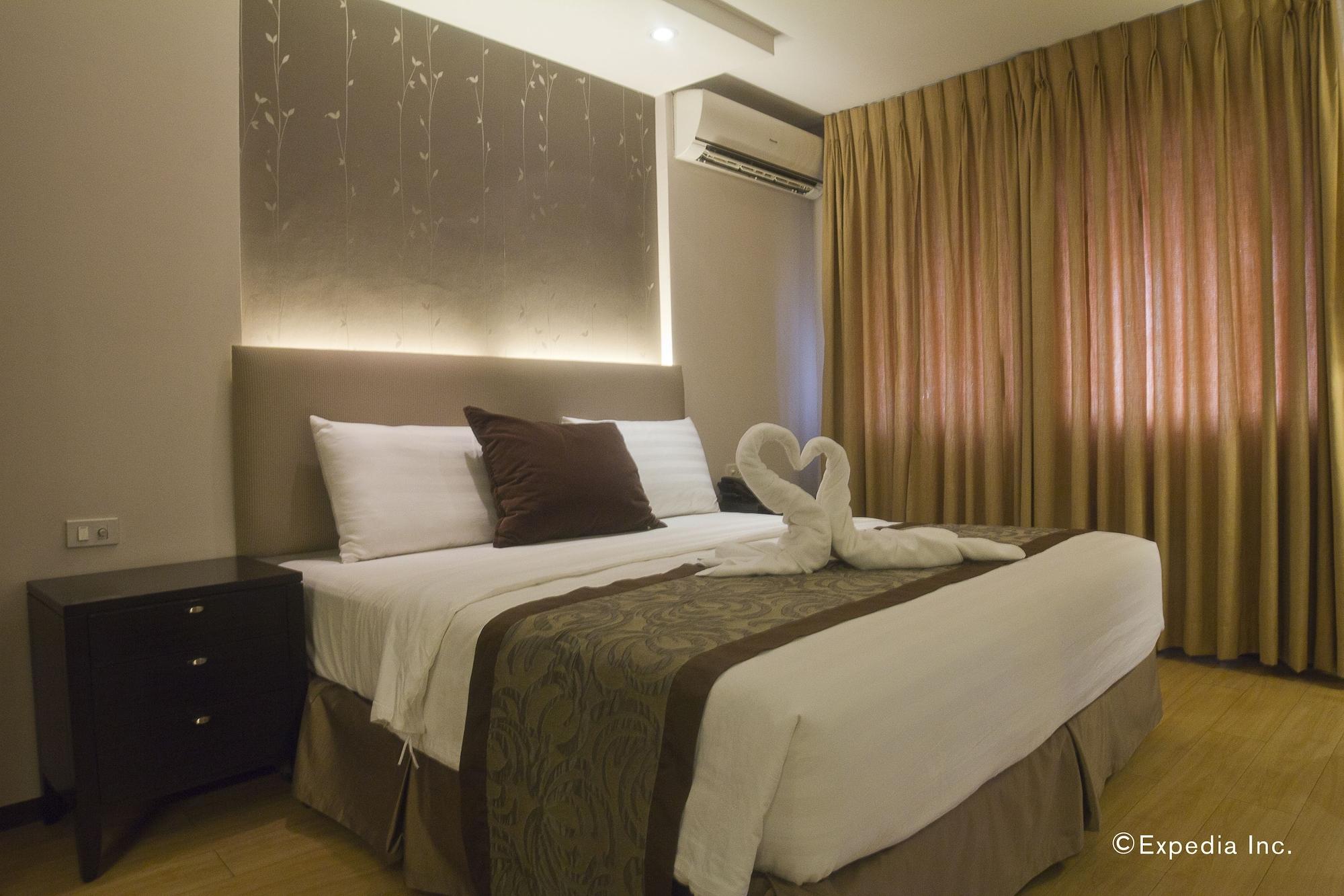 Imperial Palace Suites Quezon City Dış mekan fotoğraf