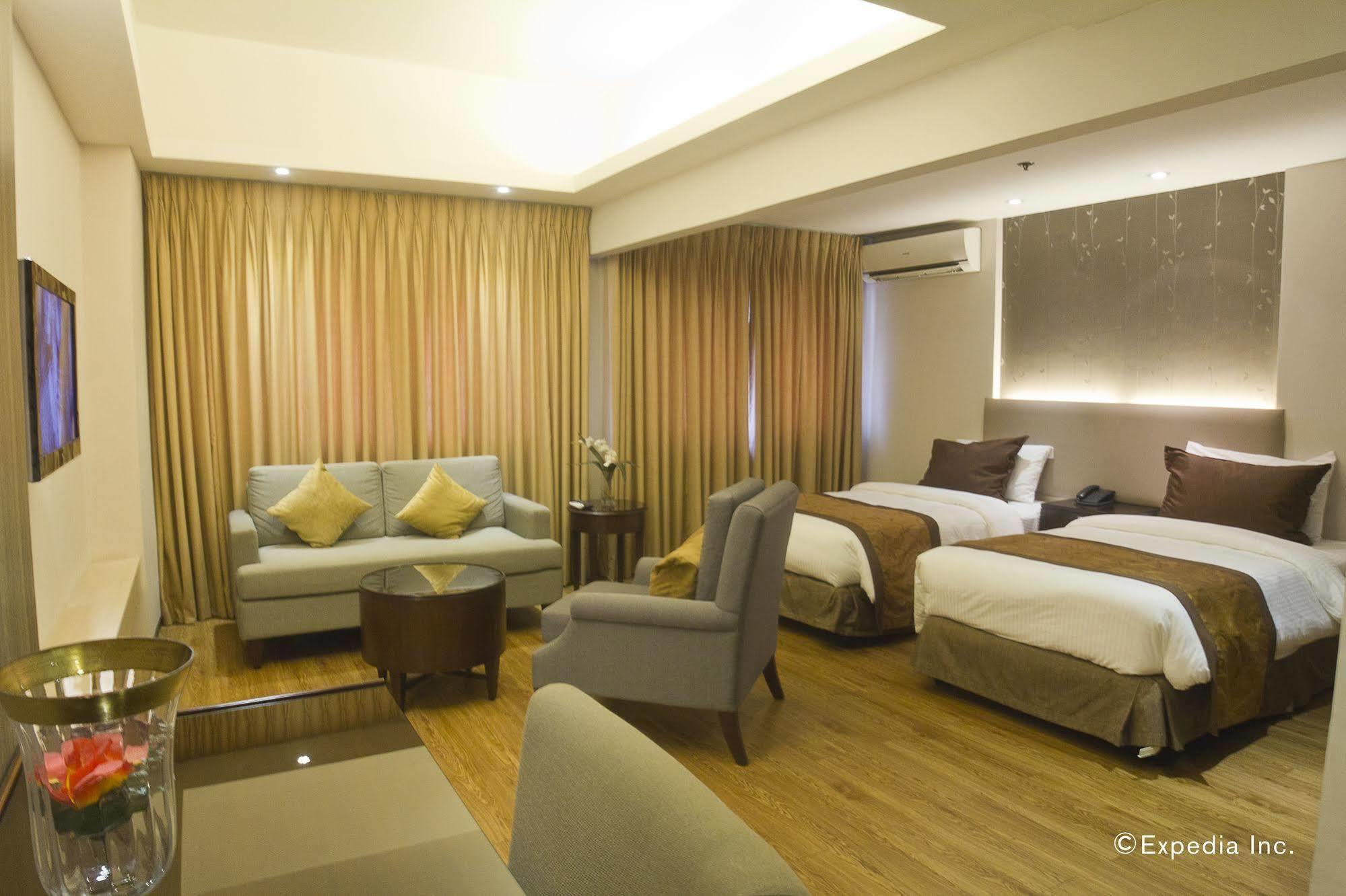 Imperial Palace Suites Quezon City Dış mekan fotoğraf
